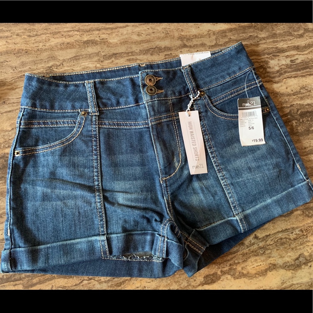 RUE 21 high waisted shorts blue denim size 5/6 NWT